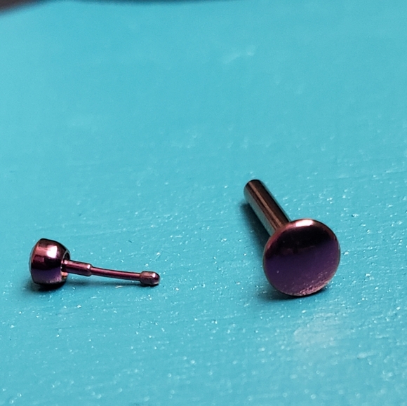 14g Pink Titanium Labret by Neometal - Picture 2 of 5